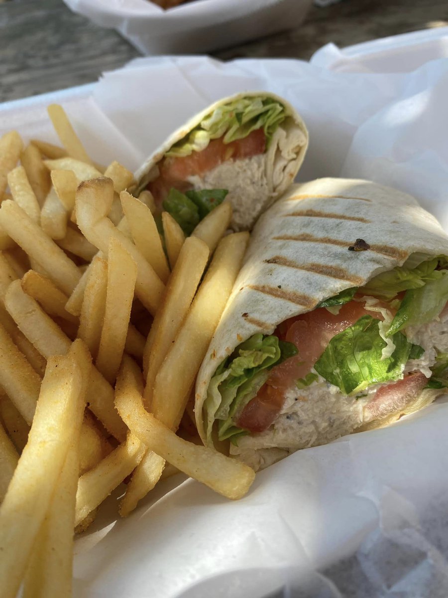 TwoChixs's tweet photo. Happy Sunday! Come on down and see us, or order online.

We are open from 11:00 AM-7:00 PM.
📷704-560-9711📷
*
📷 102 S Main st. Belmont 📷
*
📷Order ahead https://t.co/bpcX1Q5XX3
*
📷 📷 📷 📷📷📷📷📷📷📷
#sandwichesandscoops #704eats #belmontncliving #belmontinsider #belmontnc https://t.co/ev634du9nO