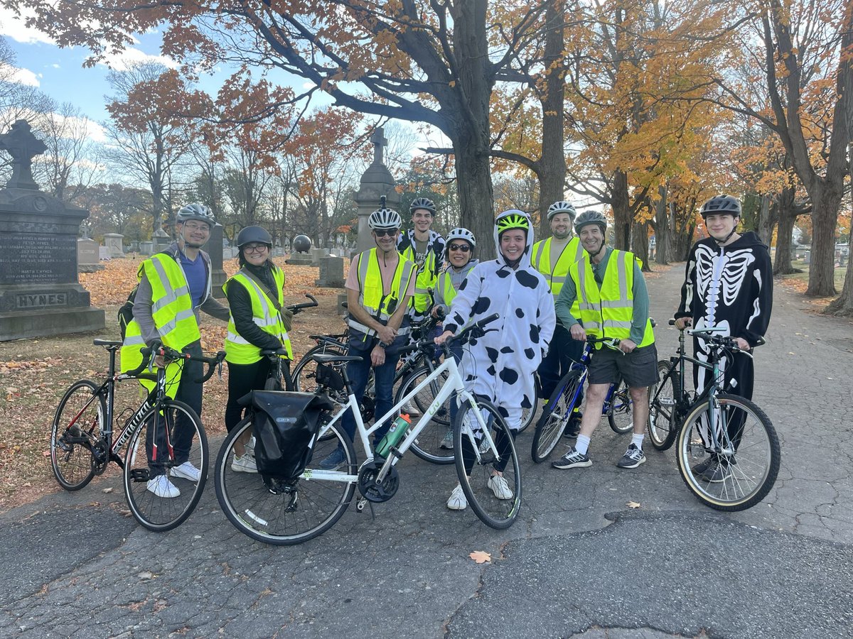 BikeWaltham's tweet photo. What a beautiful day for our haunted group ride yesterday 🎃👻🪦🍁🐮☠️🚴‍♂️🚴‍♀️🚴

If you missed it, we have a group night ride this Wednesday! Meet outside Margaritas at 7pm. Please bring (front and rear) lights 💡🚨
Bike-safe costumes welcome https://t.co/ZuSyT7jnfd