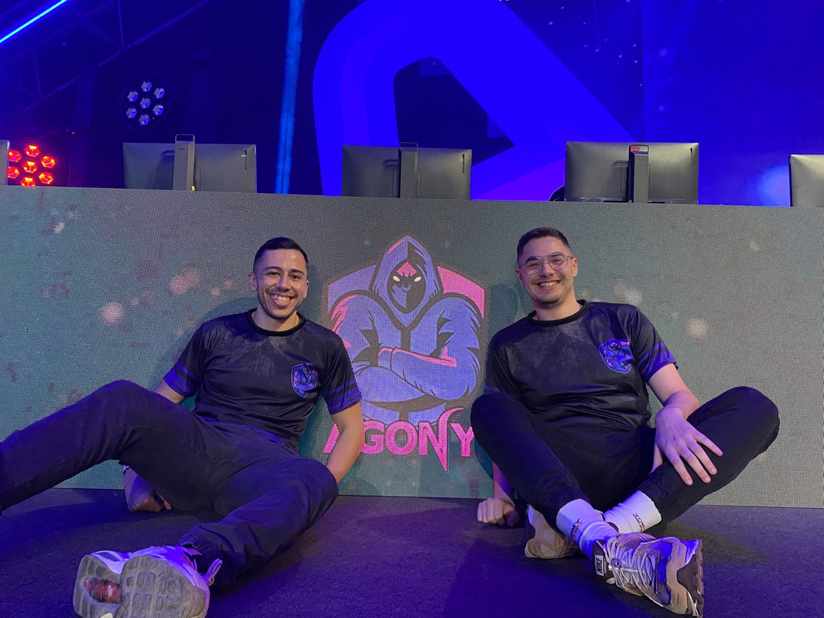 Varsal_'s tweet photo. Playcon CEO 

GGs to @project_eversio for another crazy final

@GruntlessGary 
@Mehanix11 
@Dexolutelol 
@PulluGames https://t.co/6jib2S2yUn