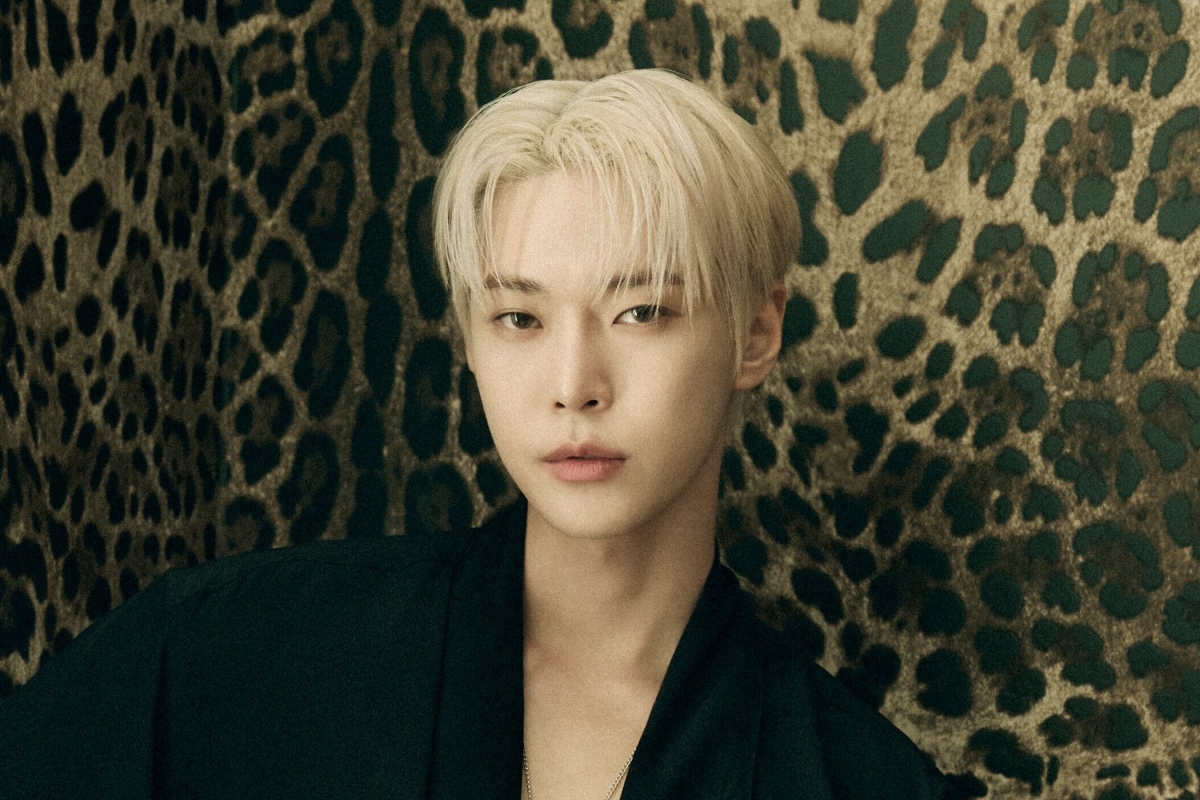 soompi's tweet photo. WATCH: #NCT's #Doyoung Surprises With Teaser For New Single "Frosty"
https://t.co/ew4PhORd3M https://t.co/NqHK8movw9
