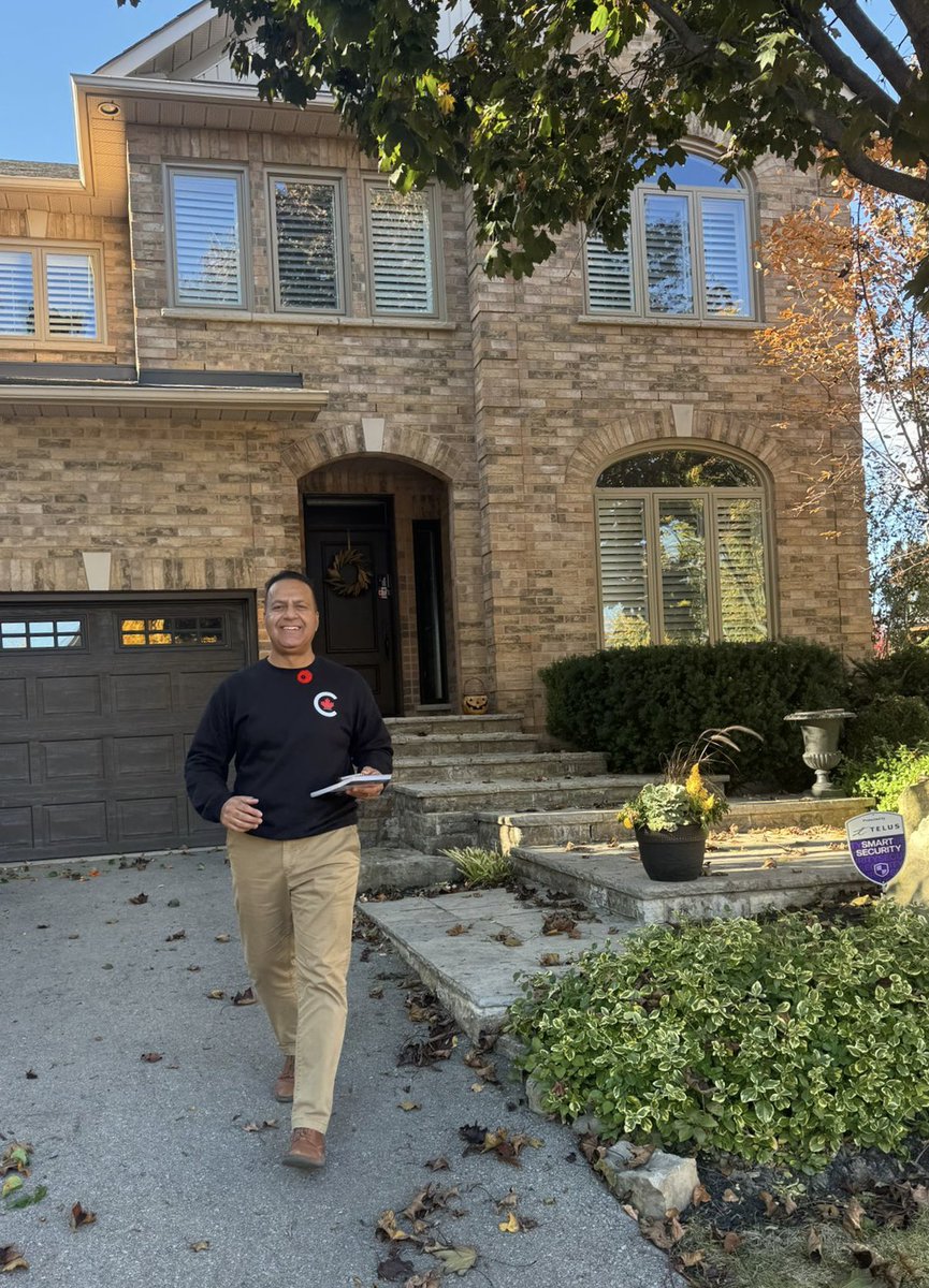 NadeemAkbar2026's tweet image. Great day canvassing with MP Dan Muys in Burlington North-Milton West! Together, we connected with residents, heard valuable insights, and shared our vision for a stronger community. Grateful for the teamwork and support!

#TimeForChange #TrudeauHasToGo #ConservativeSolutions