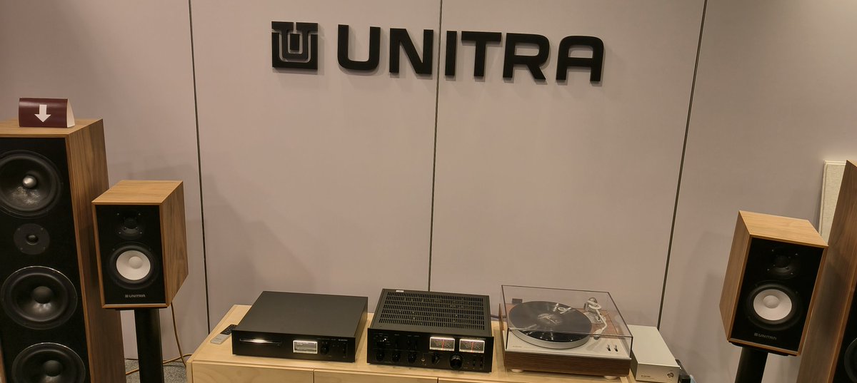 hideoPL's tweet photo. #audiovideoshow https://t.co/c9vqe1Tgjq