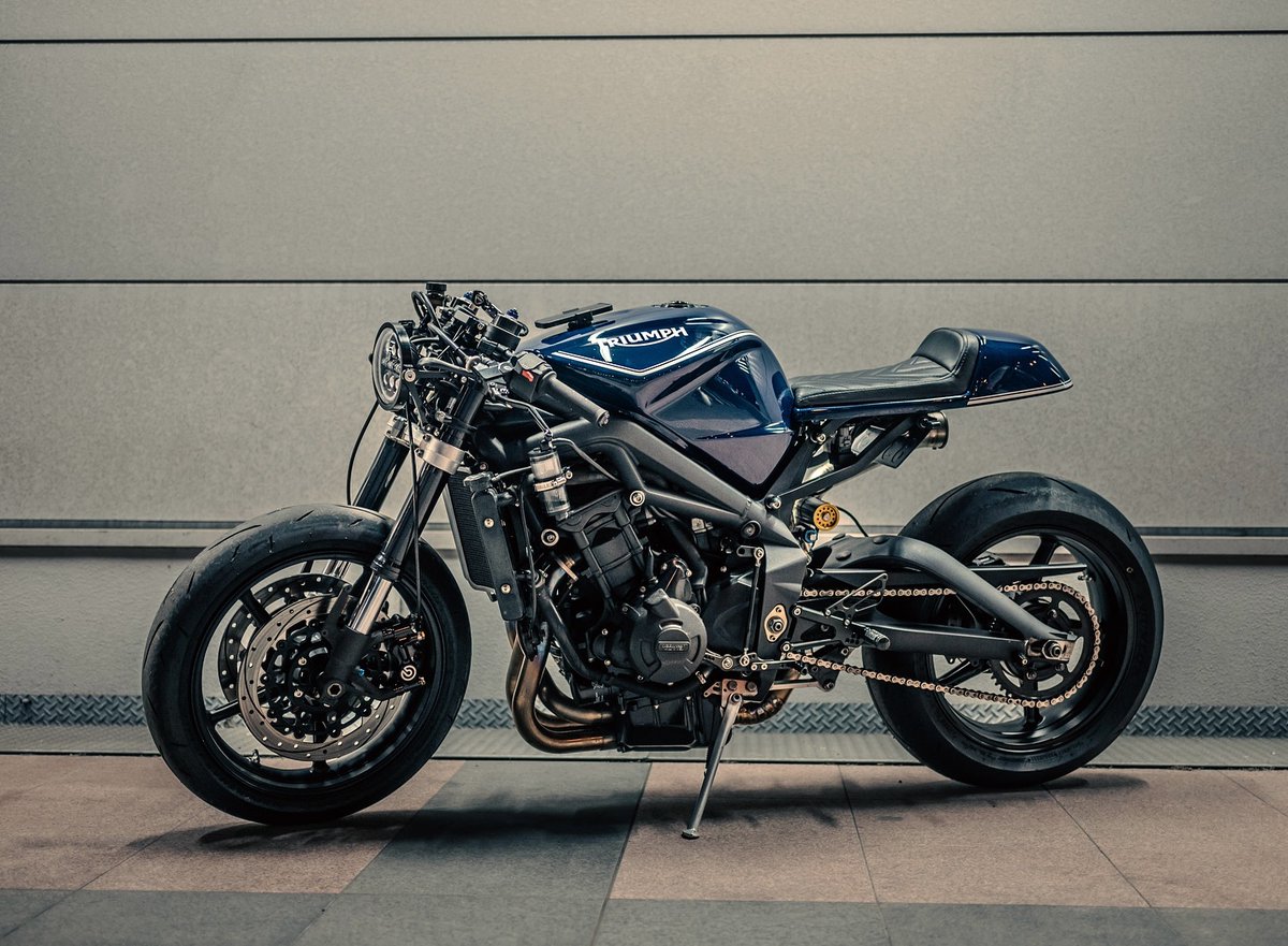 RocketGarage1's tweet photo. Street Triple Tokio Racer https://t.co/tBND56Clbz https://t.co/d30rp4DmtQ