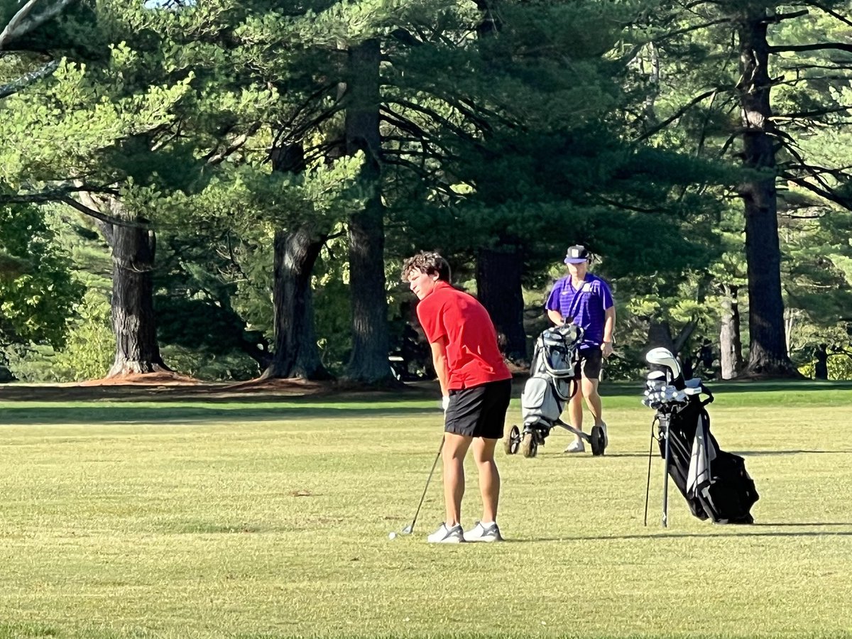 JarrellNateCory's tweet photo. Great senior golf season @JarrellLanden. Finished 11th in the SVC https://t.co/0UhhpOArlv