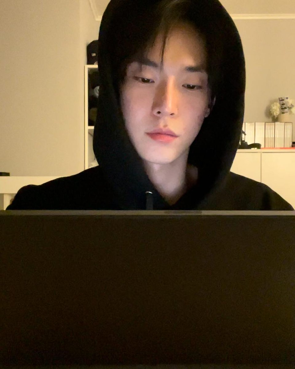 NCT 127 Central tweet media