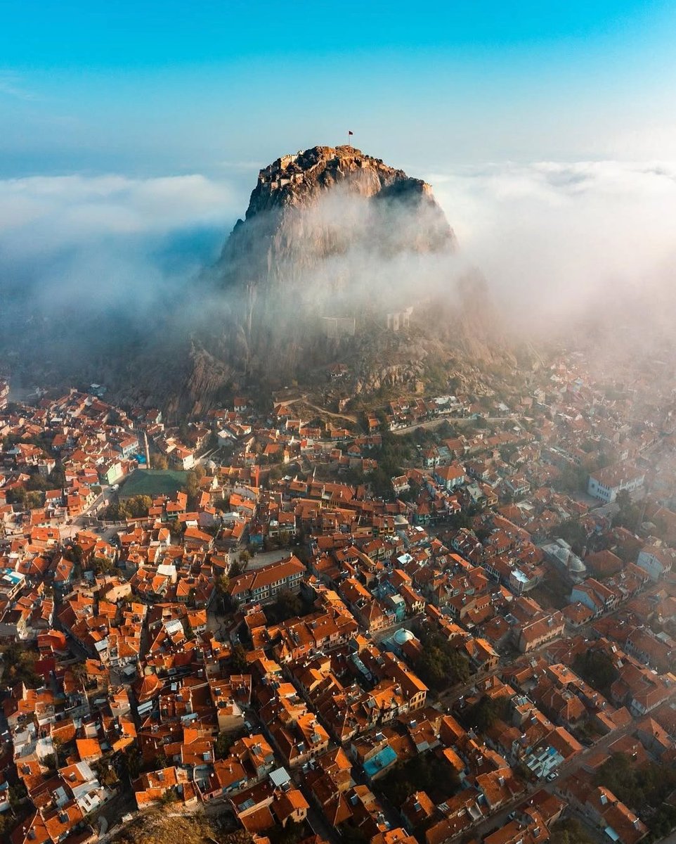 BEAUTIFULBALKA's tweet photo. #Turkey 🇹🇷🇹🇷
📍Afyonkarahisar
#BeautifulBalkans #BeautifulTurkey
#beautifuldestinations #beautifuleurope #Europe #TravelEurope #VisitEurope #TravleBalkan #VisitBalkan #DiscoverBalkan #VisitBalkans #ExploreBalkan #TravelBalkans #BeautifulBalkan #ExploreBalkans https://t.co/gAQOUeVd4M