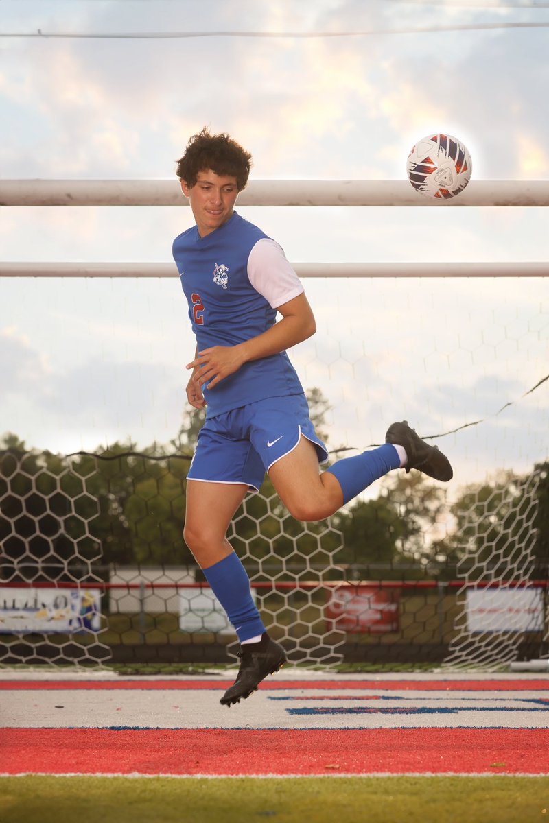 JarrellNateCory's tweet photo. SVC champs, District Runners up. Senior Soccer season❤️⚽️💙 @JarrellLanden https://t.co/IOlngjYbdp