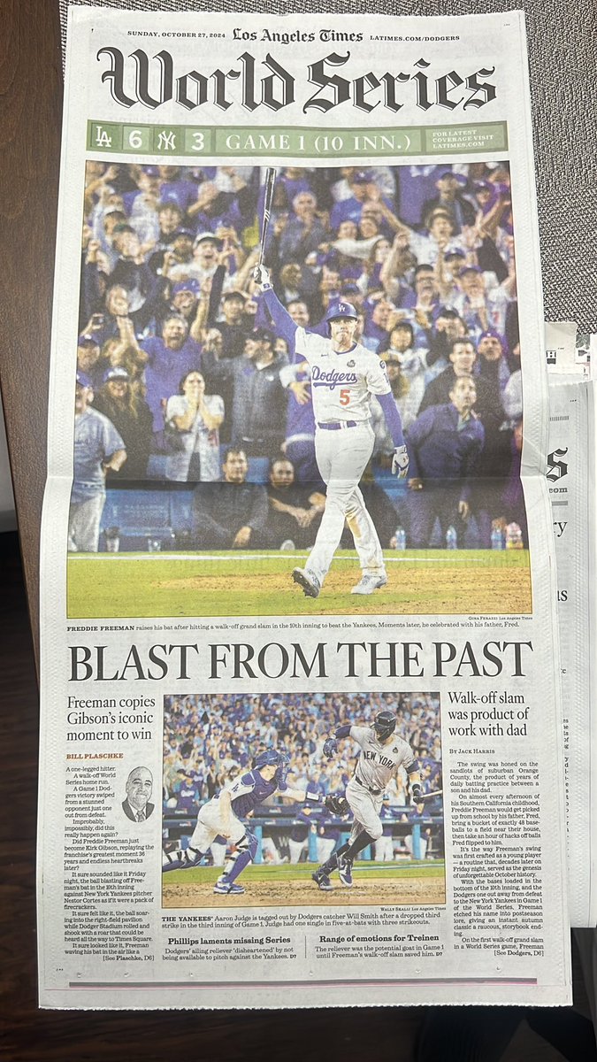 DatDude_Eric's tweet photo. @JAyP8SVN They’re a day late smh, just picked mine up. https://t.co/RHn6WUAoJN