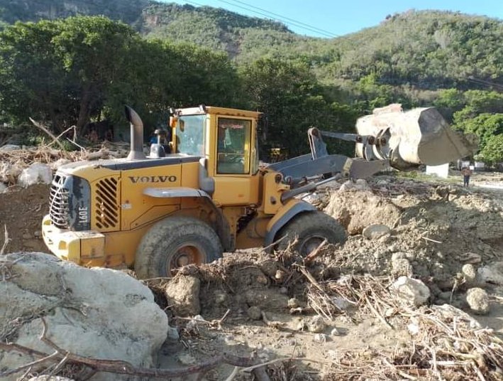 JuventudRebelde's tweet image. #Cuba🇨🇺💪 #Imías en #Guantánamo: un pueblo en movimiento

📌Ahora llega el momento de la recuperación, que será larga. La población tiene deseos de levantarse, tiene ganas de apoyar y trabajar

Los detalles 👇

juventudrebelde.cu/cuba/2024-10-2…