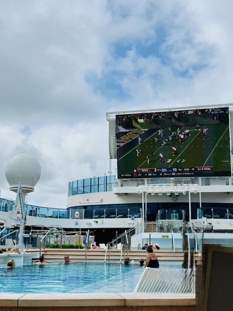 Cruisitude's tweet photo. Football Sunday is better on the pool deck! What team are you rooting for this season? 🏈 https://t.co/x9aD17LkSJ
