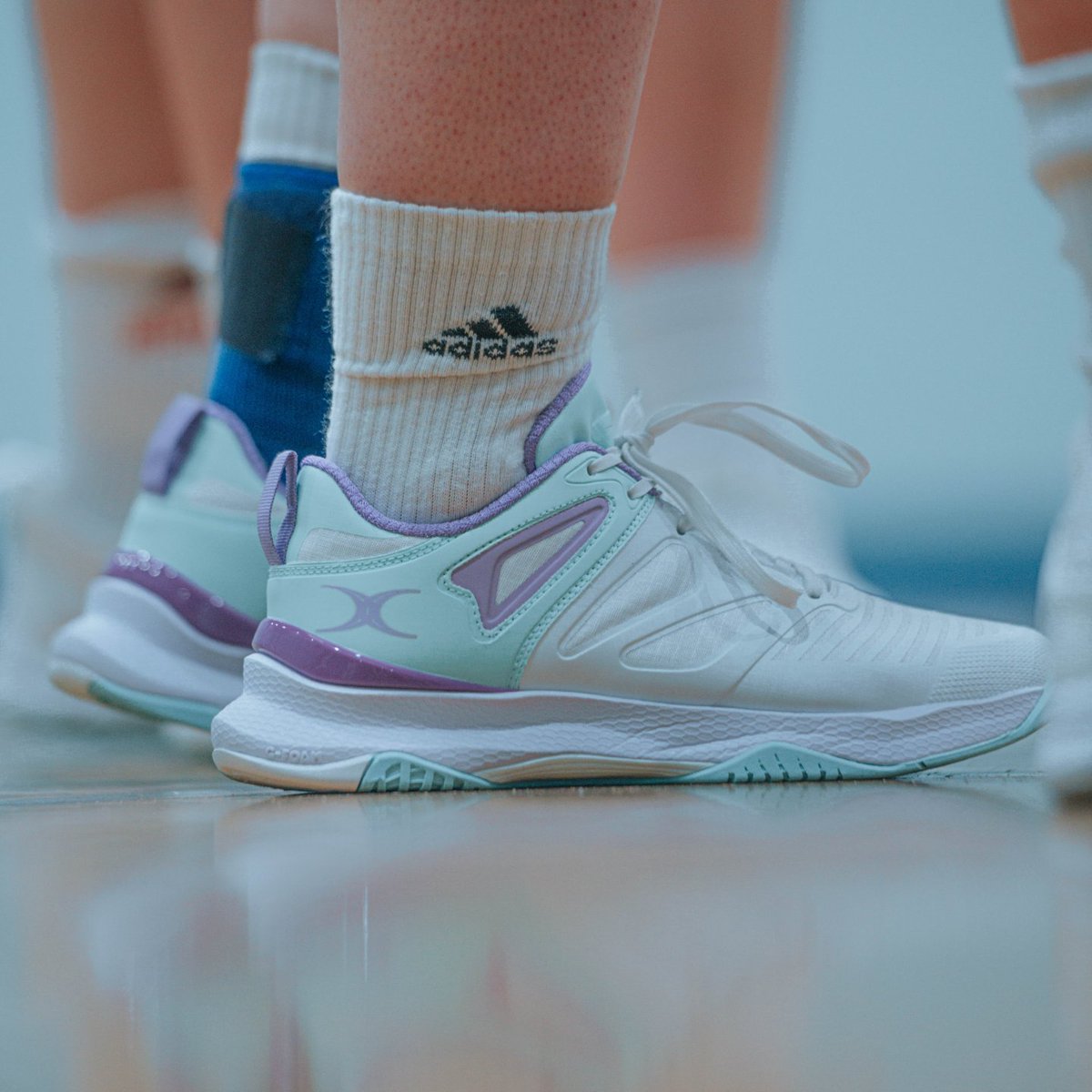 Gilbert Netball (@gilbertnetball) on Twitter photo Become ๐๐บ๐ฝ๐ฎ๐ฐ๐-ful ๐๐
A stand out on any court...
Featuring genius-foam cushioning throughout the sole and dura Carbon+ rubber for superior traction and durability on any court surface, this high-performance shoe is perfect for your game.
๐: gilbert-netball.com/products/impacโฆ Become ๐๐บ๐ฝ๐ฎ๐ฐ๐-ful ๐๐
A stand out on any court...
Featuring genius-foam cushioning throughout the sole and dura Carbon+ rubber for superior traction and durability on any court surface, this high-performance shoe is perfect for your game.
๐: gilbert-netball.com/products/impacโฆ
