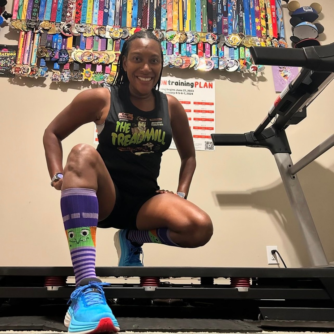 raw_threads's tweet image. Did you take any of your miles to the spooky dreadmill...we mean treadmill this weekend? 😱 👟 
.
📸 : @momrunsdis