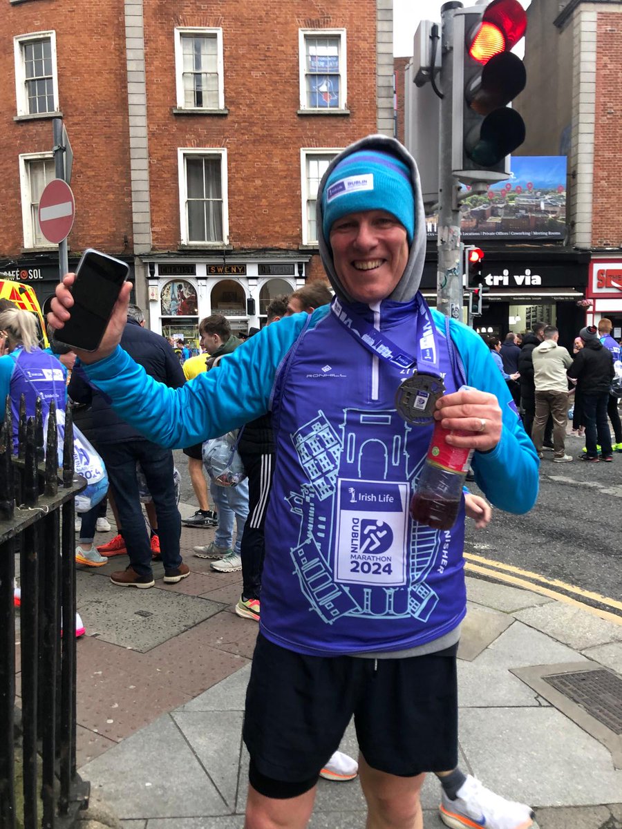 Champer's tweet image. The magic prep formula for a marathon - go see @brianybee @alazarussoul @martinmccann @Sacktheband Play an absolute stormer in Vicar Street. What a gig.