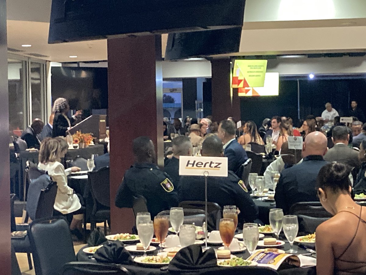 DeliciasXs's tweet photo. 2024 NAACP Banquet -  A special thanks for each supporter that came to support the OKC NAACP Branch. This year we were all in- together we can combat injustice, together we can create peace and together we can fight against oppression, racism, and violence. So are you all in? https://t.co/CXxM1qxt1J