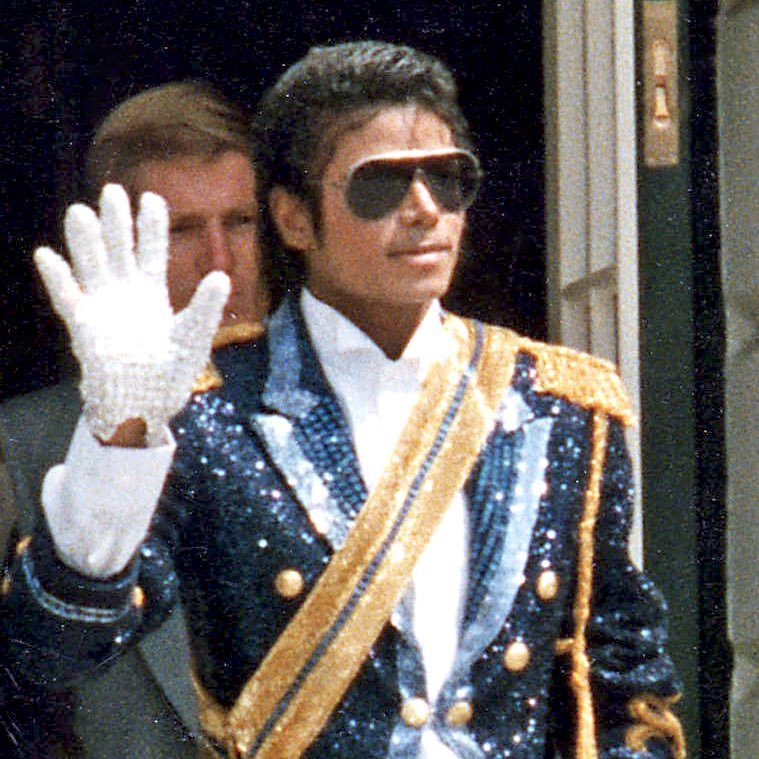chartdata's tweet photo. Michael Jackson has posthumously surpassed 50 million monthly listeners on Spotify for the first time. https://t.co/jDZJKnxvuv