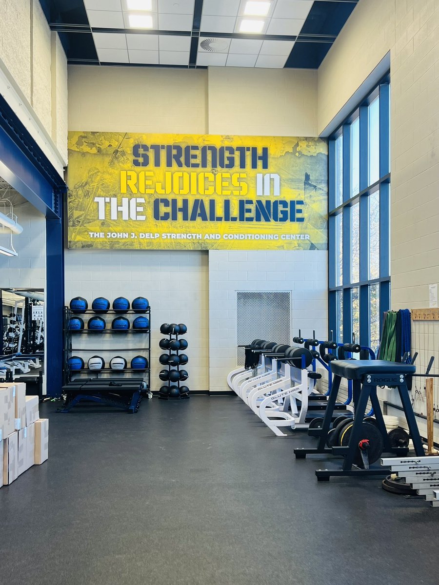edenwilliams25's tweet photo. Thank you @ToledoFB for allowing me to visit your facility and watching the big game! @ScottGillispie7 @Bryan_Ault https://t.co/s2eS1VHI41