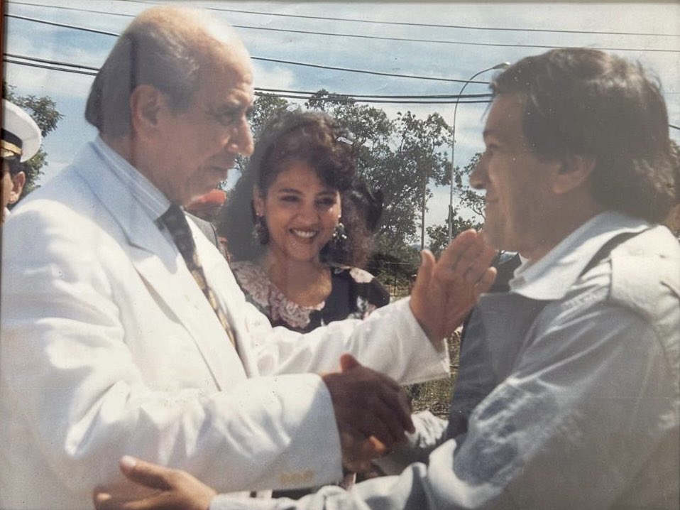 Hoy conmemoramos y recordamos la memoria de Carlos Andrés Pérez, en los 102 años de su natalicio. Pérez fue un líder auténtico que Venezuela le permitió en dos oportunidades, dirigir su destino hacia la grandeza y el bienestar, como Presidente de la República. 

Para nosotros los