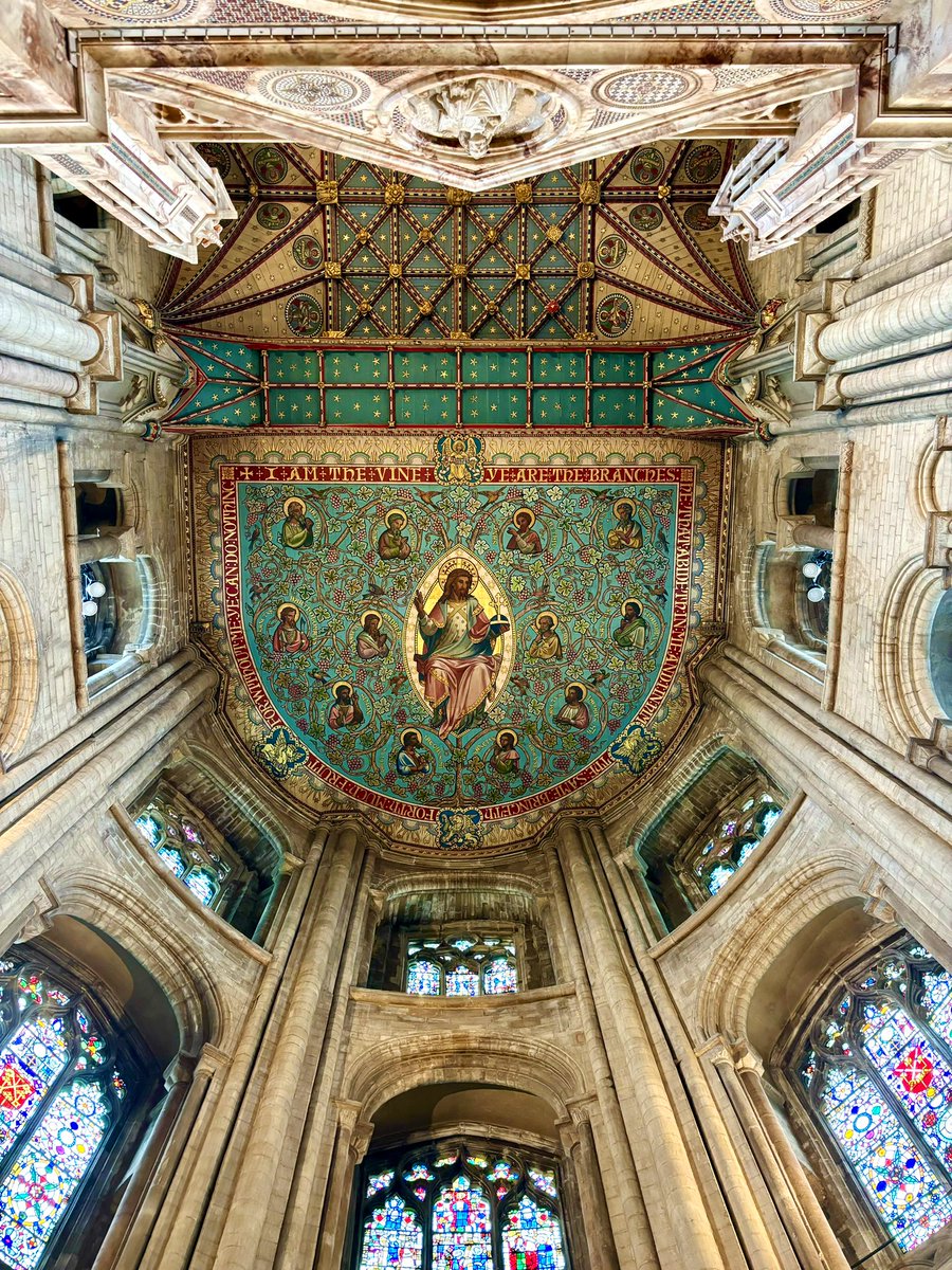 katephillips29's tweet photo. Peterborough Cathedral…what an absolute stunner 😍🤩 https://t.co/jwWd2lQp8p
