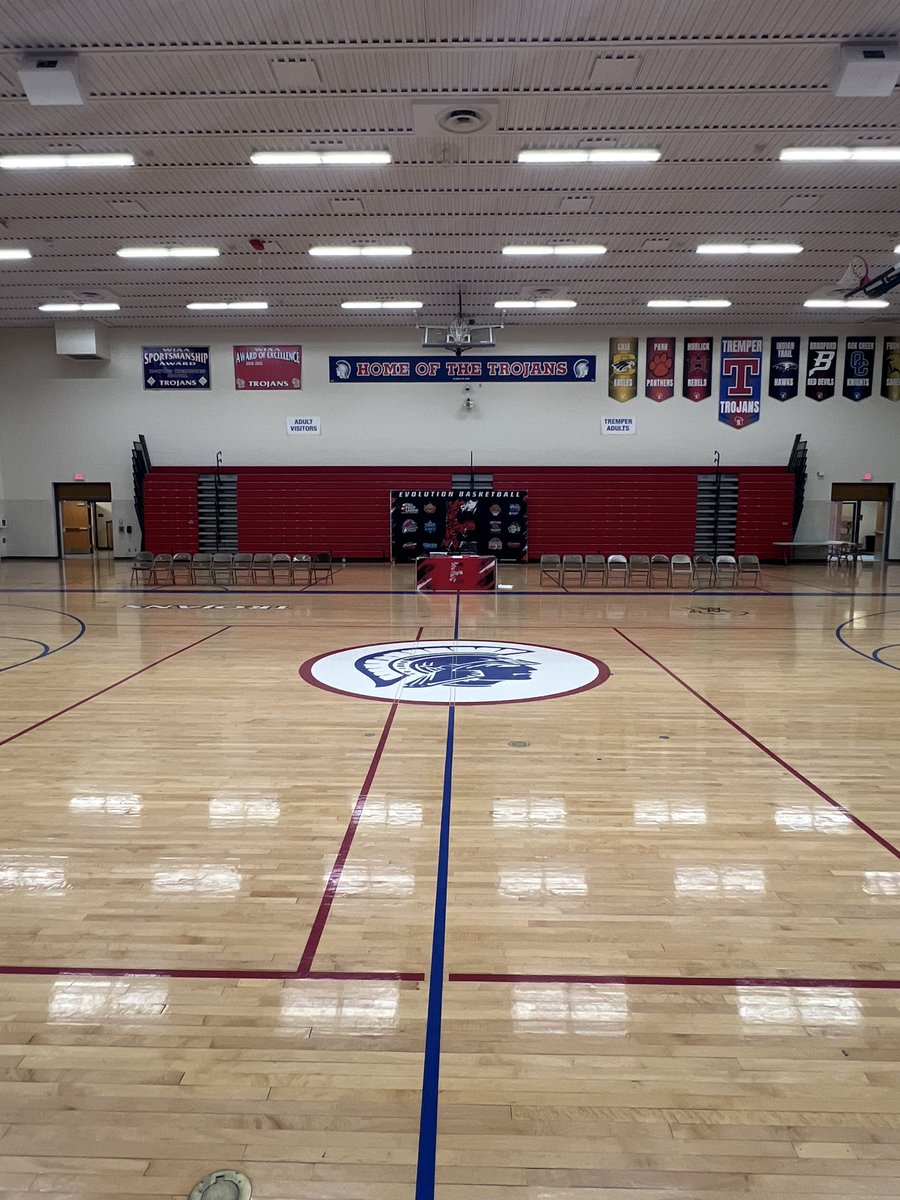 Evolution Basketball (@evo_hoops) on Twitter photo The 4th Week of our EVO Fall Prep League kicks off in less than hour 
Boys Varsity - 
1st Place > Whitefish Bay 
2nd Place > Byron 
Girls Varsity - 
1st Place > Westosha Central 
2nd Place > Bradford 
Boys JV - Bradford 
Girls JV - Black Combo 
Middle School Boys - Red Combo The 4th Week of our EVO Fall Prep League kicks off in less than hour 
Boys Varsity - 
1st Place > Whitefish Bay 
2nd Place > Byron 
Girls Varsity - 
1st Place > Westosha Central 
2nd Place > Bradford 
Boys JV - Bradford 
Girls JV - Black Combo 
Middle School Boys - Red Combo
