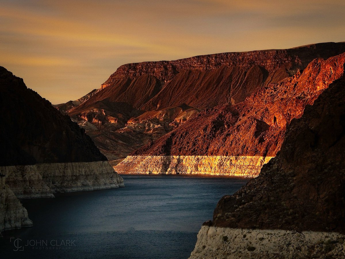 John Clark | Photographer (@getrealjc) on Twitter photo The “bathtub ring” dramatically shows the low water level of Lake Mead near Las Vegas 
#thephotohour #StormHour #LasVegas #on1pics <a href="/ON1photo/">ON1</a> The “bathtub ring” dramatically shows the low water level of Lake Mead near Las Vegas 
#thephotohour #StormHour #LasVegas #on1pics <a href="/ON1photo/">ON1</a>