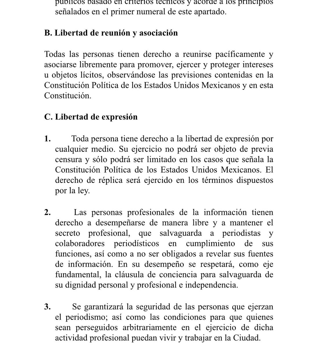 melissaayala92's tweet photo. Este uso de la fuerza contra dos juezas de distrito manda un mensaje claro: la protesta no está permitida 
Les recuerdo que la constitución de la Ciudad de México establece que la protesta social es un derecho https://t.co/ISk1yShAa4