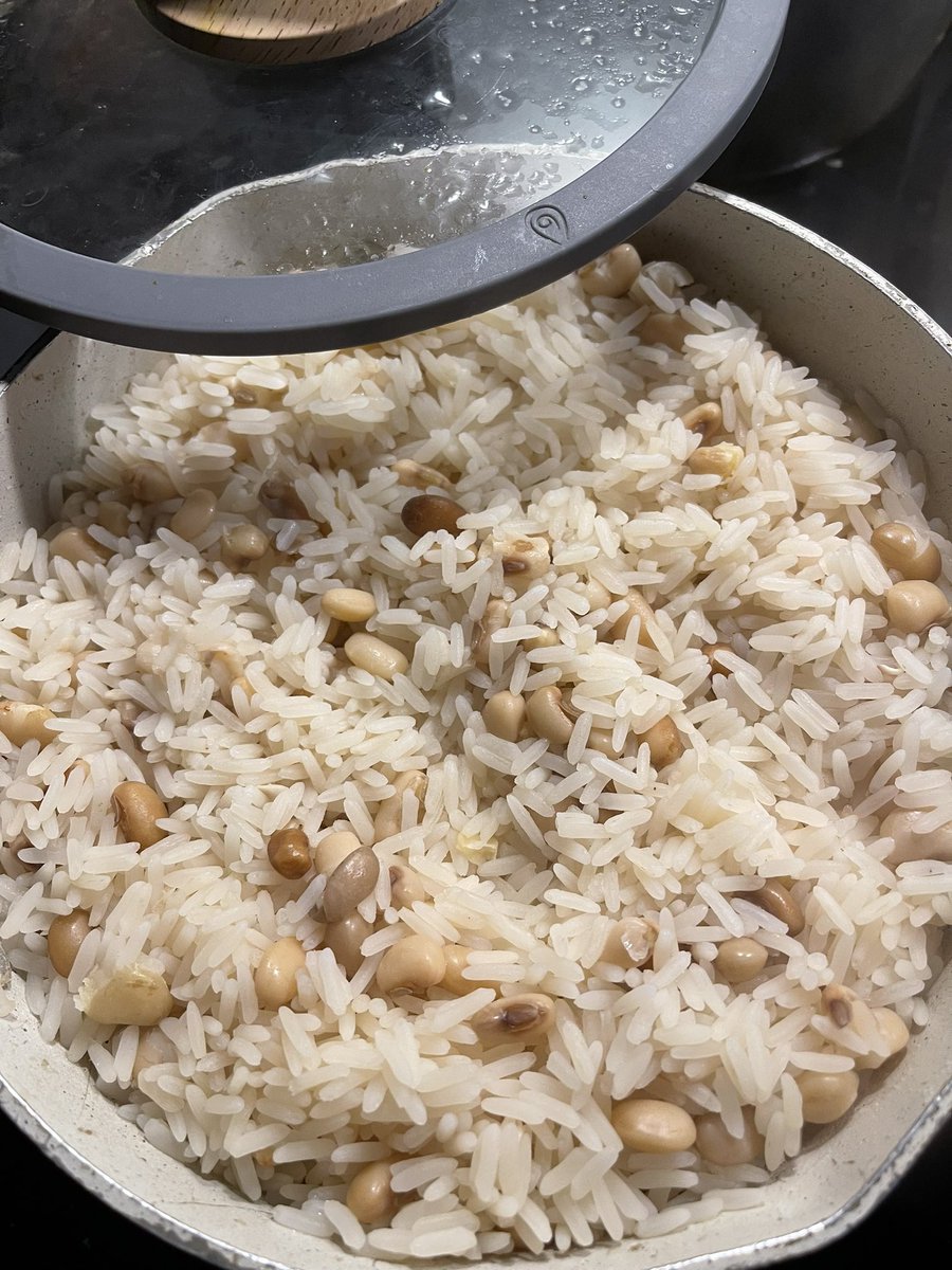 Caramel_Lima's tweet image. I’m healed now, time to eat rice and beans.