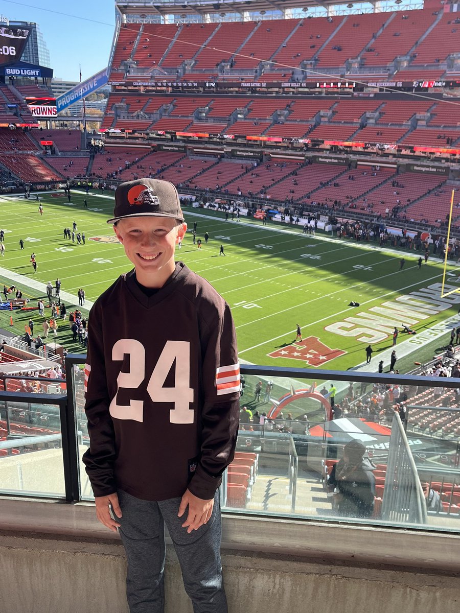 andyabbyault's tweet photo. Let’s go Browns! https://t.co/jO0pgXlbrG