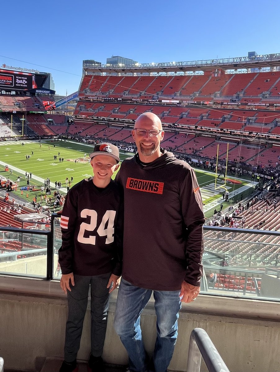 andyabbyault's tweet photo. Let’s go Browns! https://t.co/jO0pgXlbrG