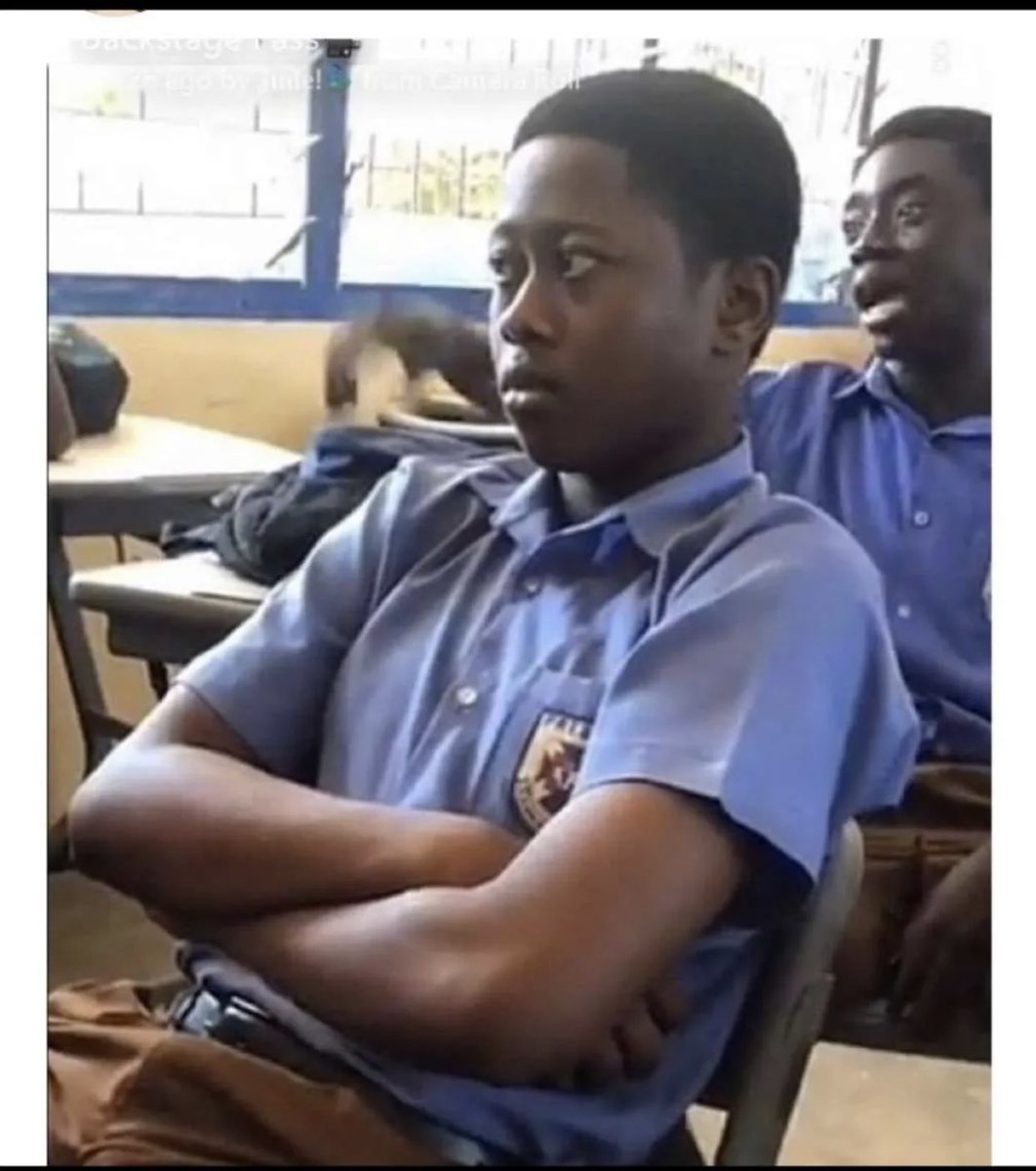 selaaa_h's tweet image. There&apos;s nothing to smile about today🤣🤣🤣