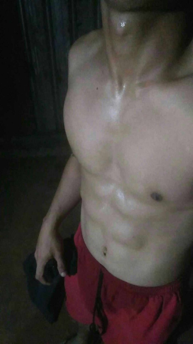 XathH5456's tweet photo. หุ่นแบบนี้ขอเย็ดฟรีได้มั้ยงั้บบบ❤️‍🔥🔞💦 https://t.co/eArA3uaBVf