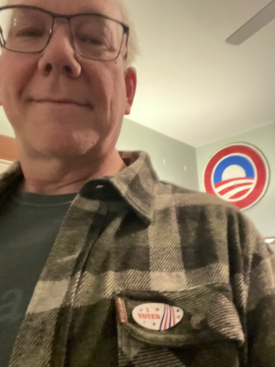 cwp_1's tweet image. #IVotedEarly for @KamalaHarris #VoteBlue