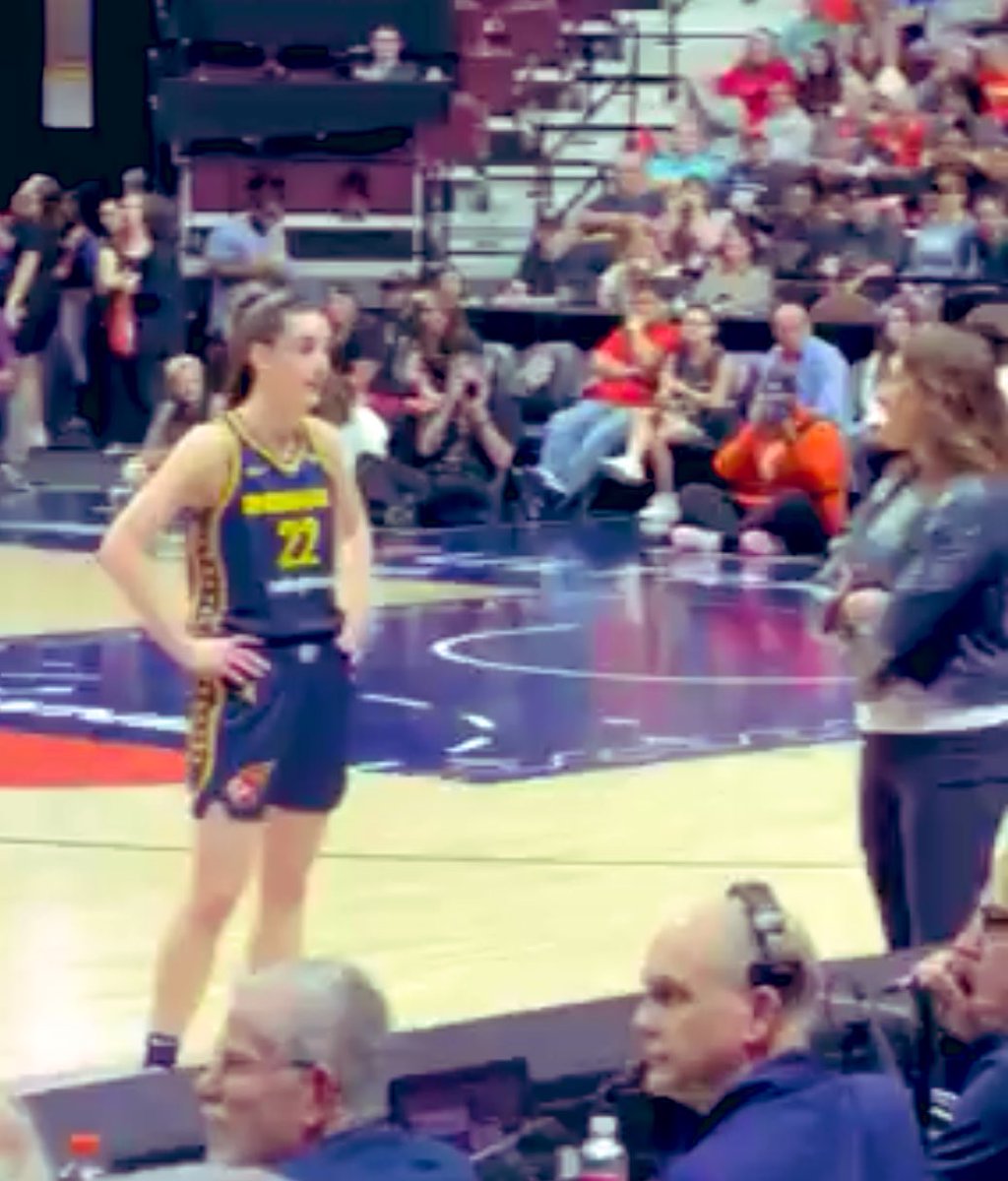 FeverBandwagon's tweet photo. She deserves an amazing coach. https://t.co/hrp6A575fE