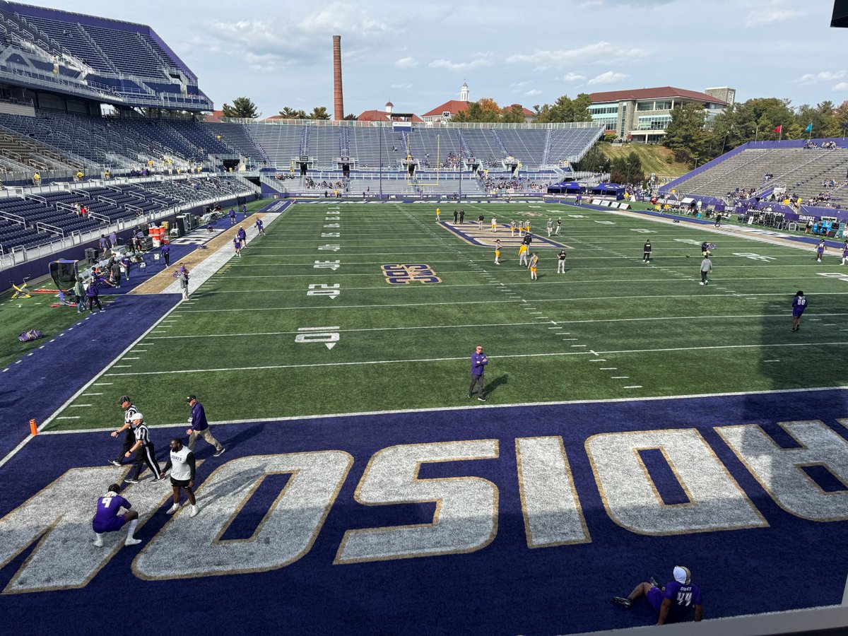 Had a great time <a href="/JMUFootball/">JMU Football</a> ! Thank you <a href="/CoachBobChesney/">Robert Chesney</a> <a href="/coachdc34/">Drew Canan</a> <a href="/Coach_DiMike/">Anthony DiMichele</a> <a href="/Justin_Harpo/">Justin Harper</a> <a href="/ApplebaumNathan/">Nathan Applebaum</a> <a href="/JMUFBRecruiting/">JMU Football Recruiting</a>
