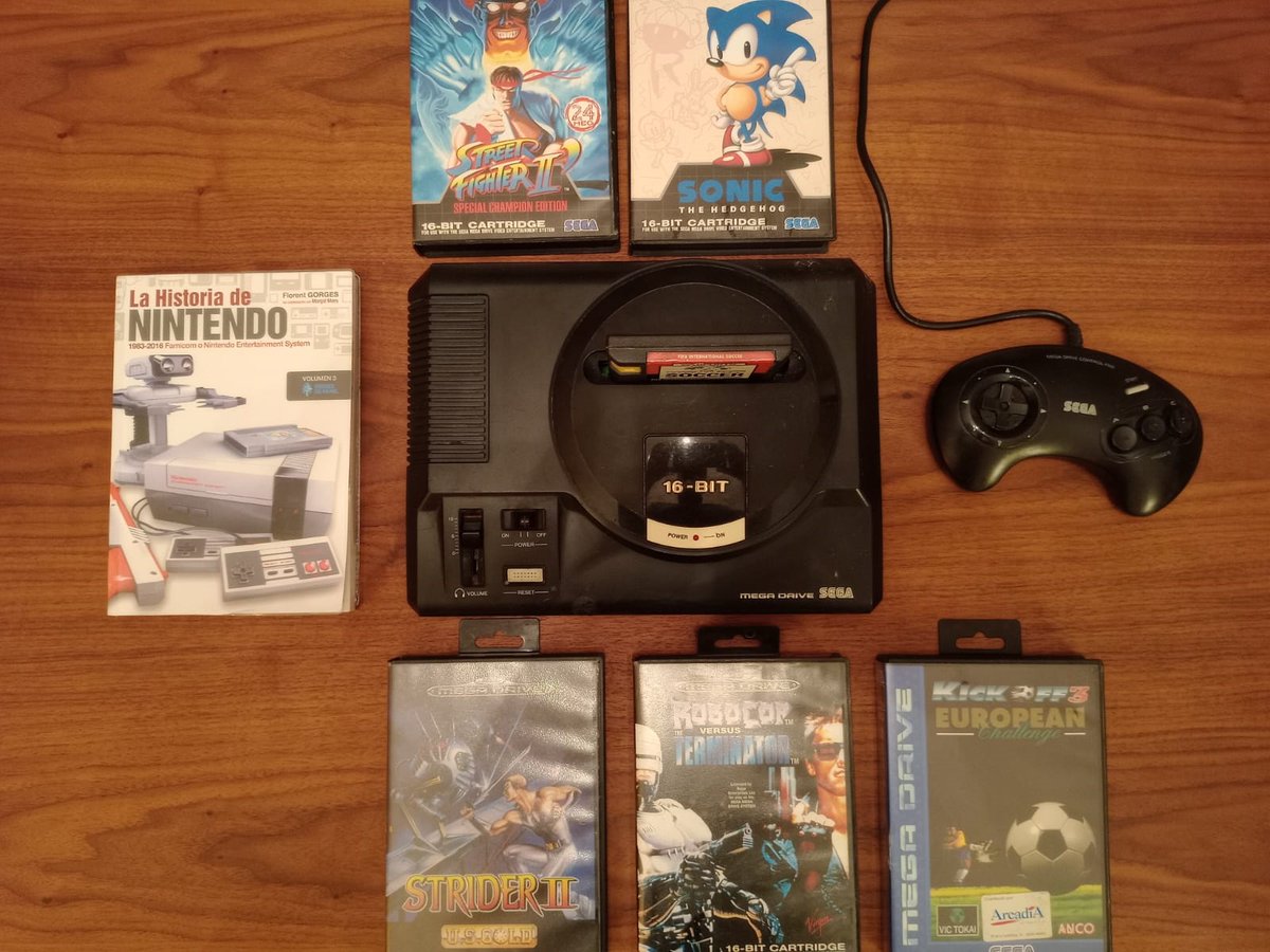 EricHugo's tweet photo. ¿Quién fue Masayuki Umeura? ¿Cual fue la primera #Consola de #Videojuegos? ¿Cómo fue el nacimiento de la #Famicom?  https://t.co/NYhuJrbyrf  #Nintendo #Historia #FamilyComputer https://t.co/CE6zNwtEsE
