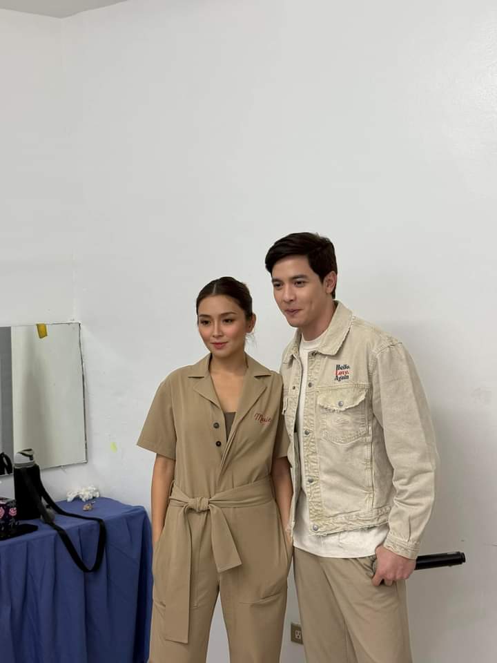 ChandriaRichard's tweet photo. FB POST #misstatements
JOY IS IN MINDANAO
#HelloLoveAgain
#HelloAgainTour
#KathrynBernardo
#AldenRichards
#Kathden https://t.co/Ayn0h2ijP3