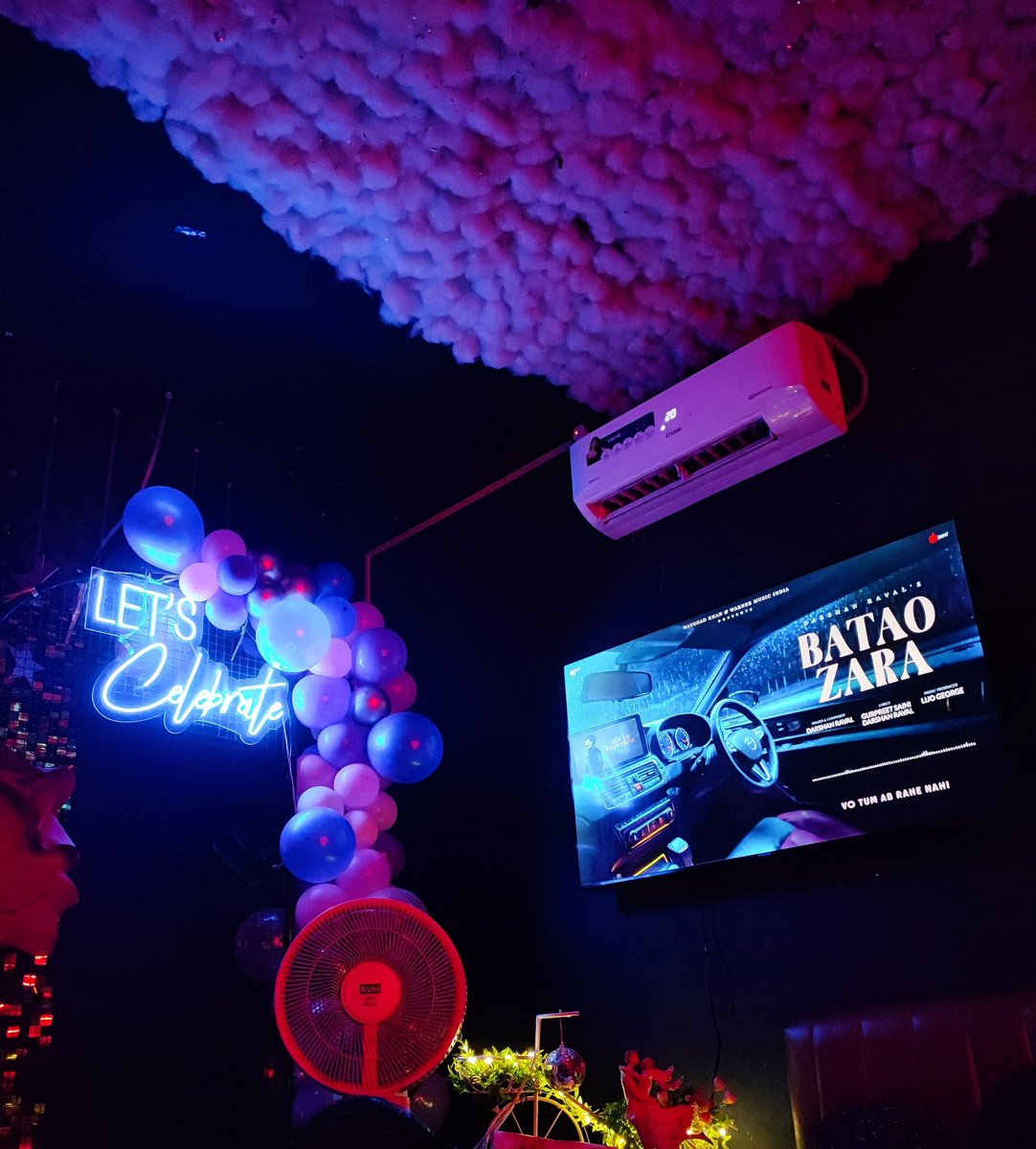 ashfa_dz's tweet image. It was such a beautiful experience...really enjoyed it alottt 🥹💙 Thankyou for giving us OutofControl @DarshanRavalDZ 💙
We missed you today a lil more :)💙

Big hugs to cuties who joined love you guys you all are amazing 💙👻

#OutOfControlParty