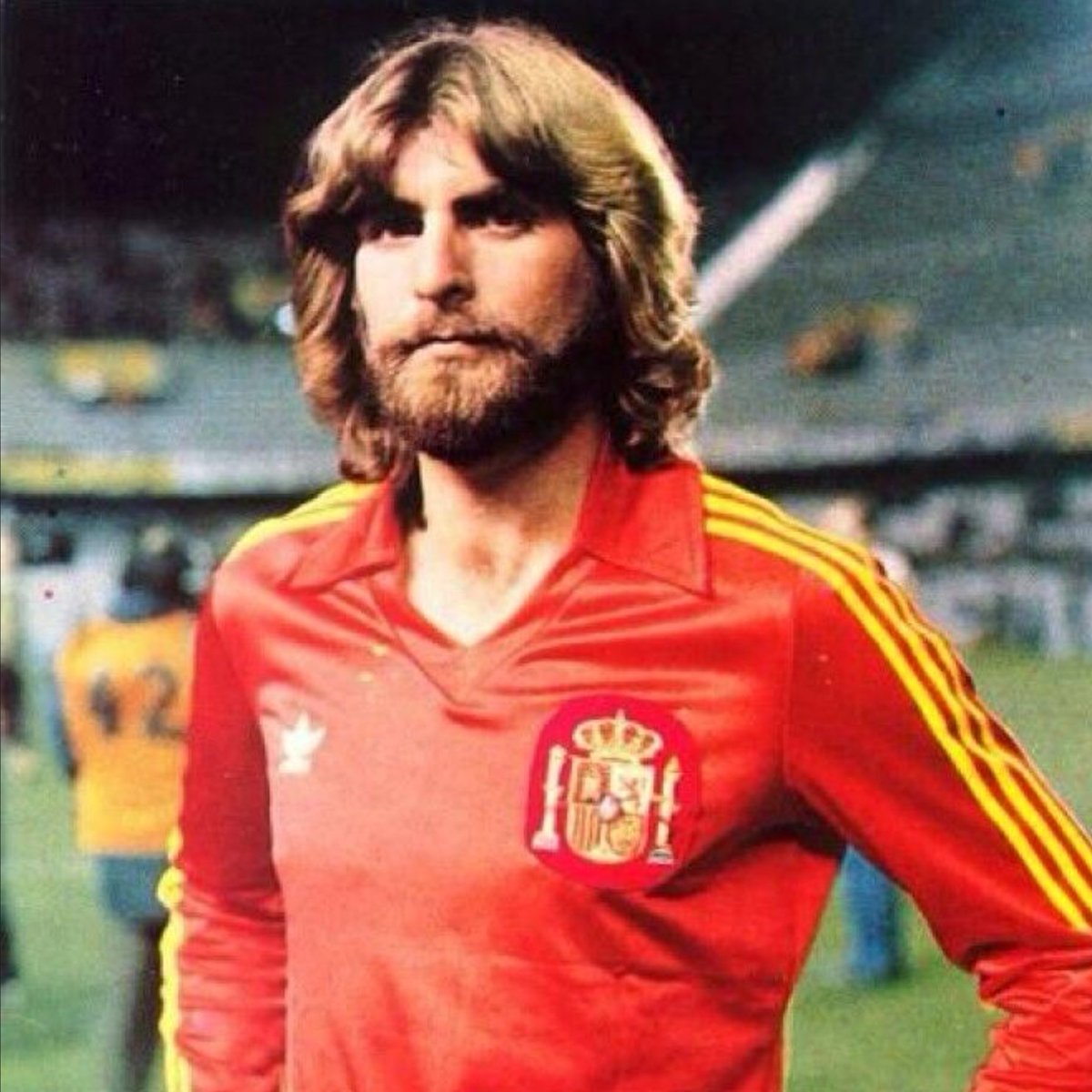 Leyendas España tweet media