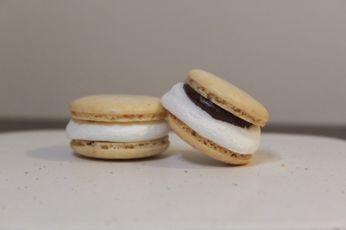 BasedZillenial's tweet image. My beautiful babies. #Macarons