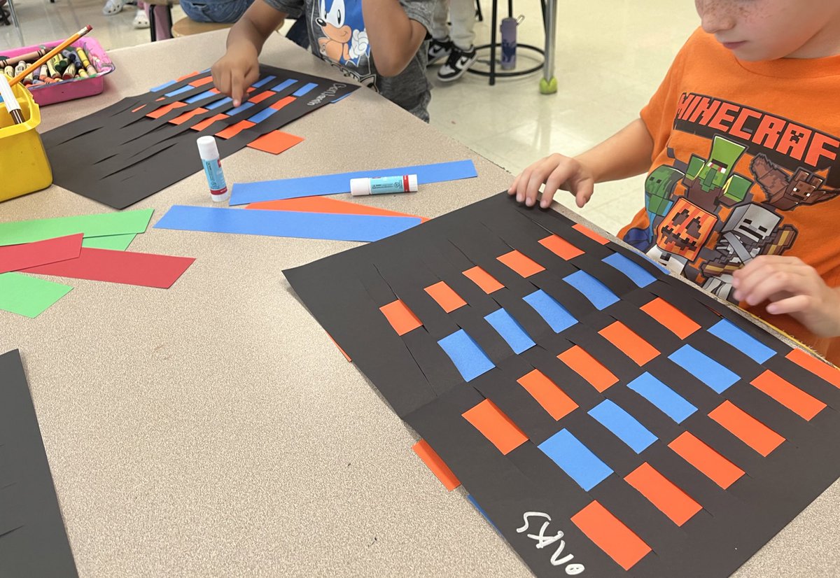 2nd grade is learning to weave!! The technique is coming along we are almost ready for yarn 🧶 
<a href="/CarverESCubs/">Carver Elementary</a> <a href="/WCPSS_Arts/">WCPSS Arts Education</a> <a href="/NCArtEdA/">NCAEA</a> <a href="/ArtEdConnection/">Art Ed Connection</a>