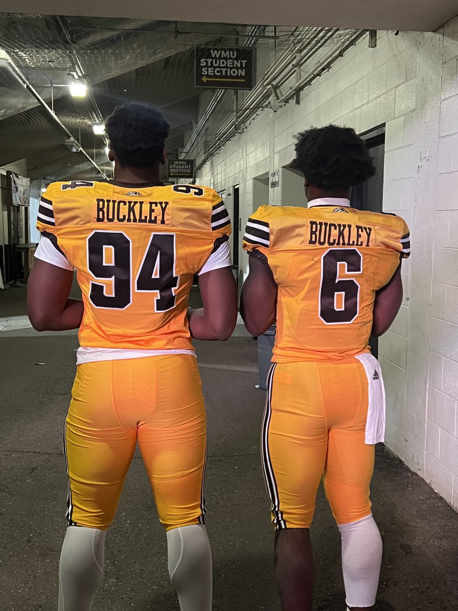 Batavia Football tweet media