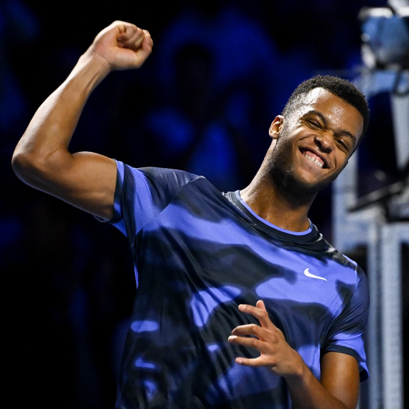 FFTennis's tweet photo. Le résumé de la finale de Giovanni, qui est venu à bout de Ben Shelton pour s'offrir son premier ATP 500 ✅↘️