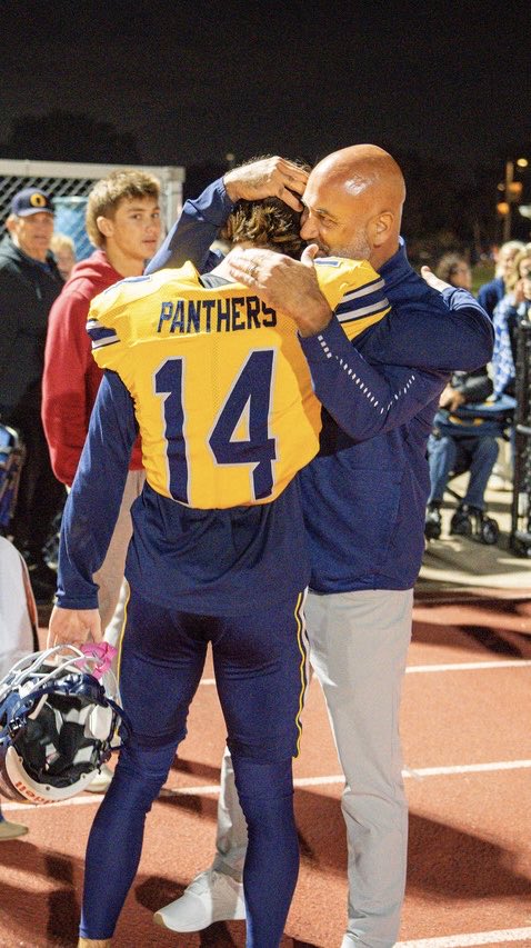 hraskym's tweet photo. What a ride. Couldn’t be more proud of D and thankful for this football experience. Thanks to the coaches and entire support staff/families. Football is definitely a vibe we loved! #noflyzone #whattown #otown https://t.co/CpRHwRBthP