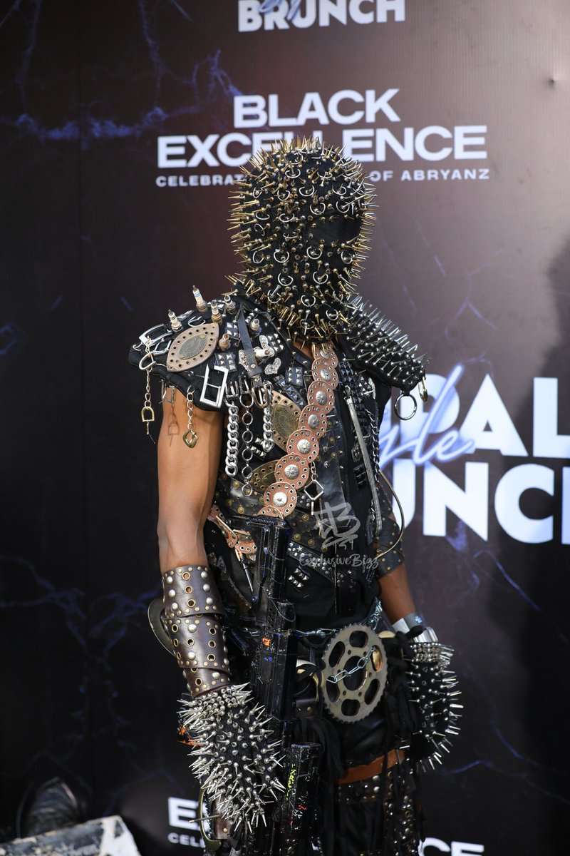 KampalaBrunch's tweet photo. He just took #BlackExcellnce to a whole new level with intricate metalwork🔥💯. He's bringing the mechanic vibes and turning heads. #11yearsofAbryanz #TheKampalaStyleBrunch https://t.co/91RAv5x0Uq