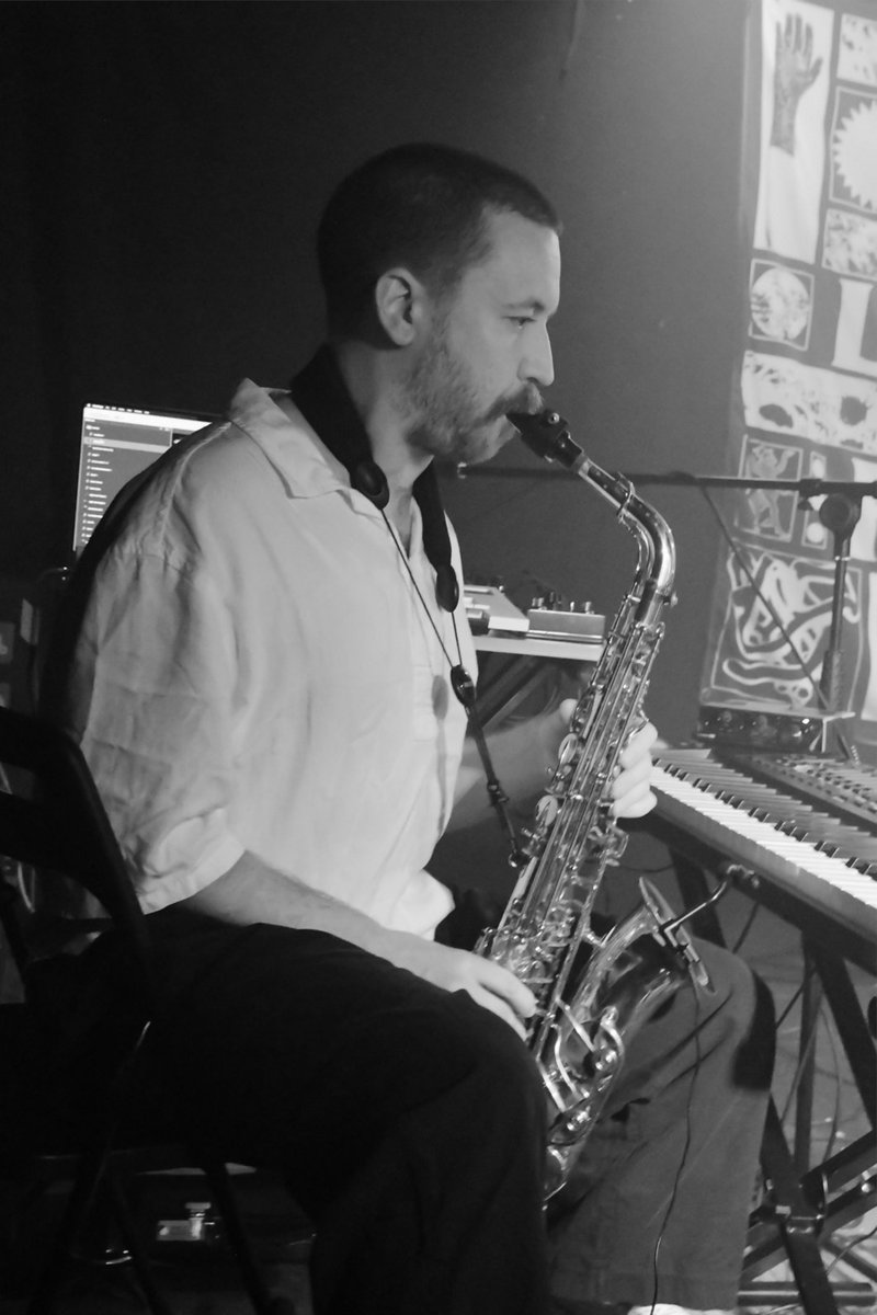 I Love My Brick tweet media