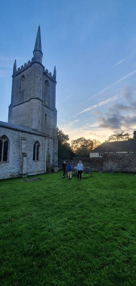 Day two of the silver expedition and the cadets are still working towards their team goal. Well done all - great effort! 😃