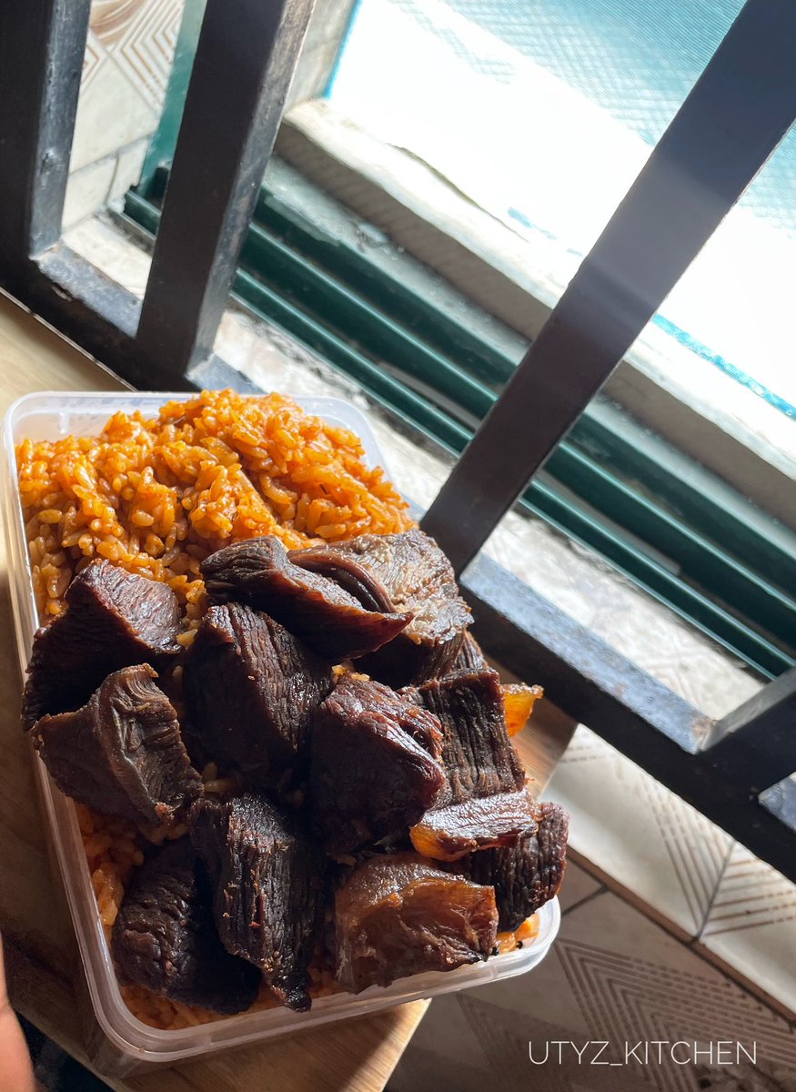 utychrisy's tweet photo. What is Sunday in Nigeria without rice ? 
What did you have for lunch ? https://t.co/l28ZHr1ivq