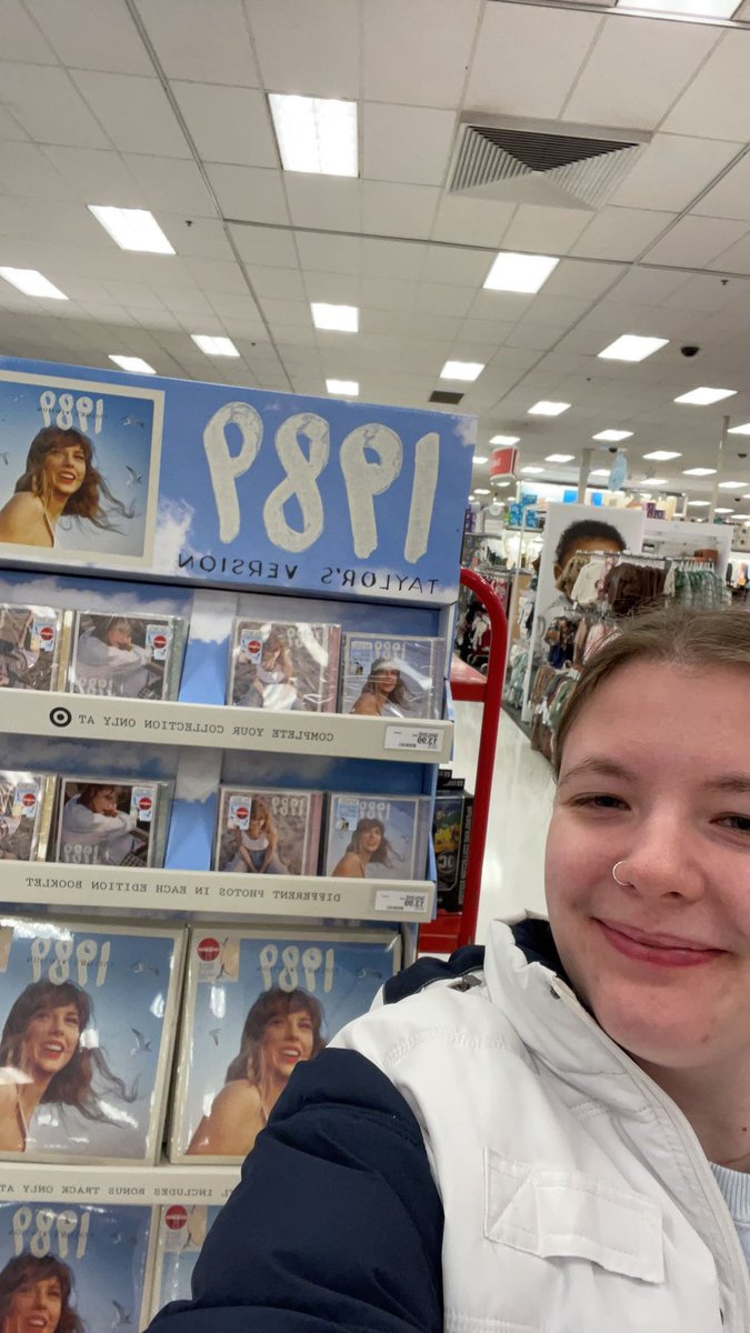 4Babbles's tweet photo. @taylornation13 Got finally Clean 🩵
@taylornation13 
#1YearOf1989TaylorsVersion https://t.co/mM33jZf8x9