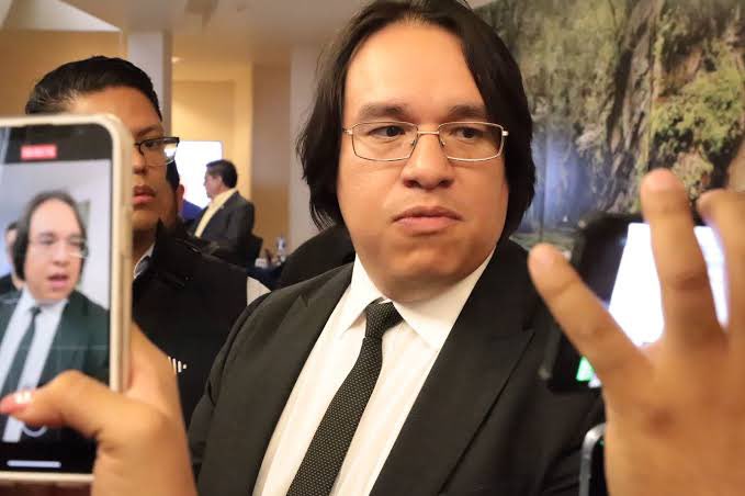 FerCuevasMur's tweet image. Este deforme adefecio llamado Víctor Antonio de Jesús Hernández está solicitando que una niña de 14 años que fue violada pase tres años en prisión y encima pague una multa de 518 mil pesos, más de medio millón, para su violador por reparación de daño pues la niña sufrió un aborto…