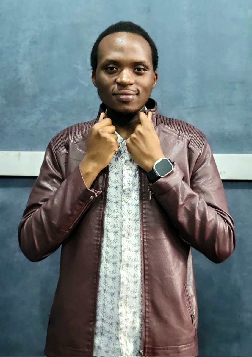 jobkakule2's tweet photo. Une pose photo pour un magazine de beauté fictif😎😎😎.
Bon dimanche chez vous.
2024, Photo#10
#PapaJobu #Model
#EvolutionStats https://t.co/crpDLkxoy3
