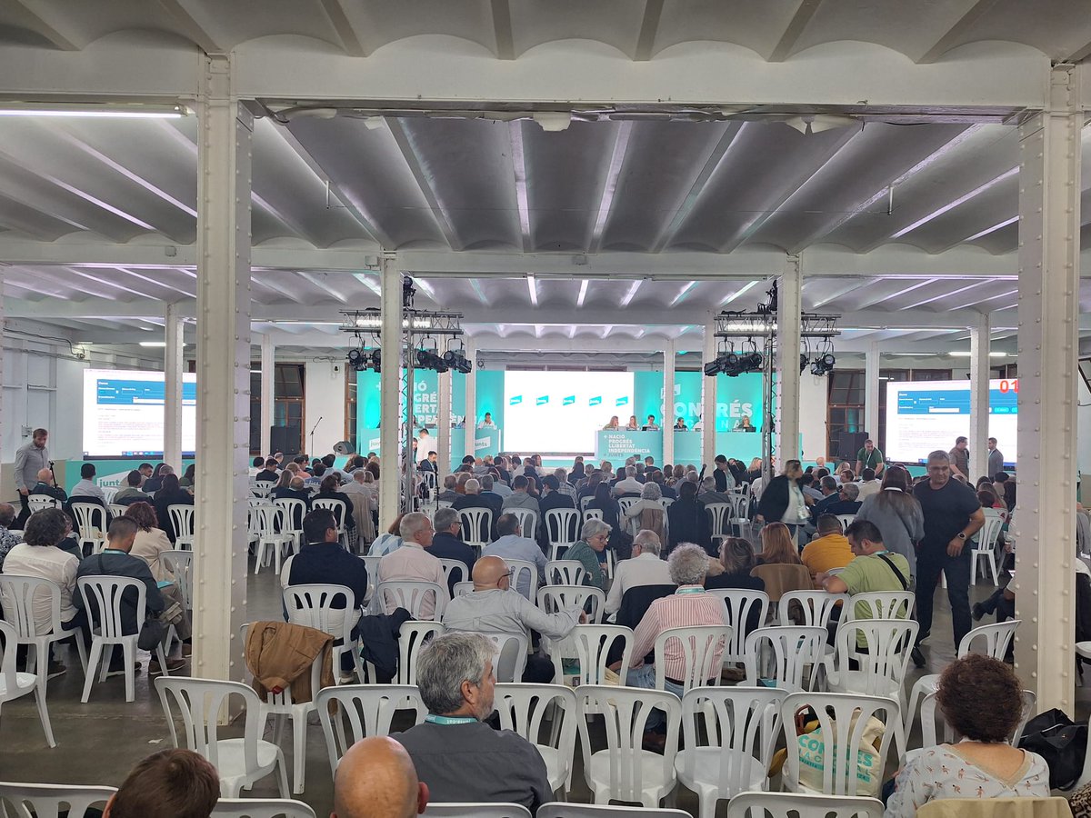 MiquelSolaSuris's tweet photo. 👉Finalitzem 3 dies de treball intens, on Mataró ha estat present en les diferents ponències de treball que han conclòs avui, amb les seves respectives aprovacions per part de tota la militància. https://t.co/NXXKn6VgSe